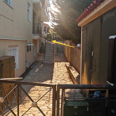 The Golden Guest House Peraía エクステリア 写真